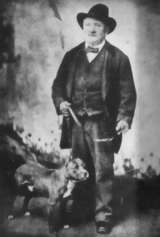 Historic image of Charlie&rsquo;s Lloyd&rsquo;s Pilot