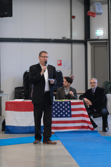 O4I3004 37843124735 O